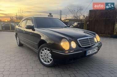 Седан Mercedes-Benz E-Class 2001 в Львові