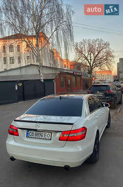 Седан Mercedes-Benz E-Class 2011 в Ніжині