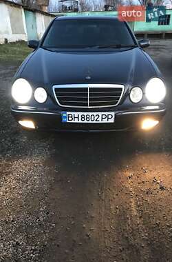 Седан Mercedes-Benz E-Class 2000 в Арцизе