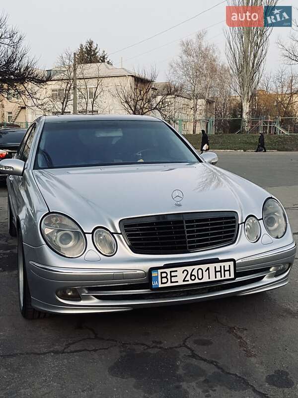 Седан Mercedes-Benz E-Class 2002 в Первомайську