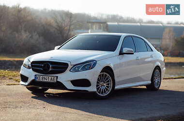 Седан Mercedes-Benz E-Class 2013 в Дніпрі