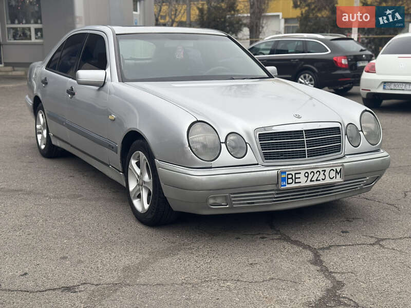 Седан Mercedes-Benz E-Class 1999 в Одесі