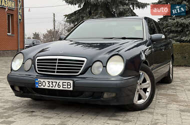 Седан Mercedes-Benz E-Class 2000 в Кременце