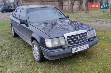 Седан Mercedes-Benz E-Class 1987 в Запоріжжі