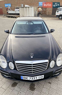 Седан Mercedes-Benz E-Class 2007 в Луцке