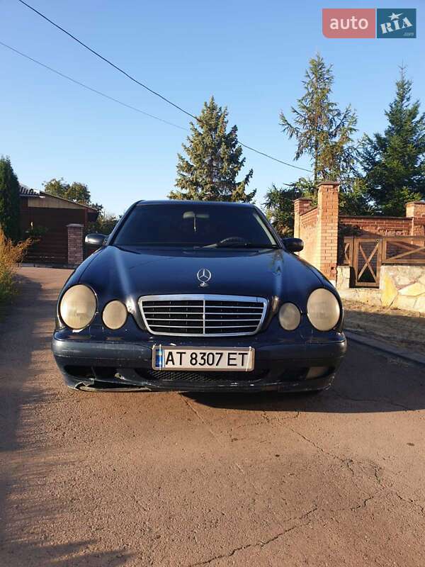 Седан Mercedes-Benz E-Class 2000 в Івано-Франківську