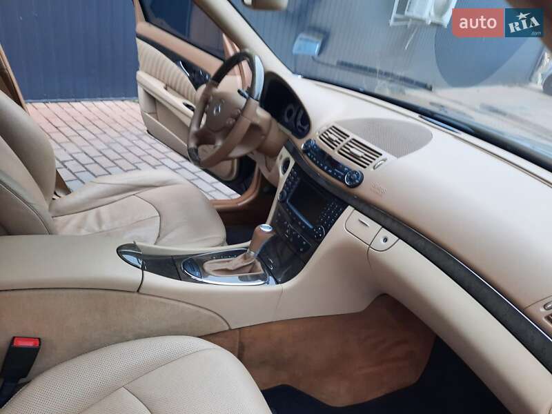 Седан Mercedes-Benz E-Class 2008 в Киеве фото 7 Седан Mercedes-Benz E-Class 2008 в Киеве