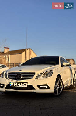 Mercedes-Benz E-Class 2011 Mercedes-Benz E-Class 2011