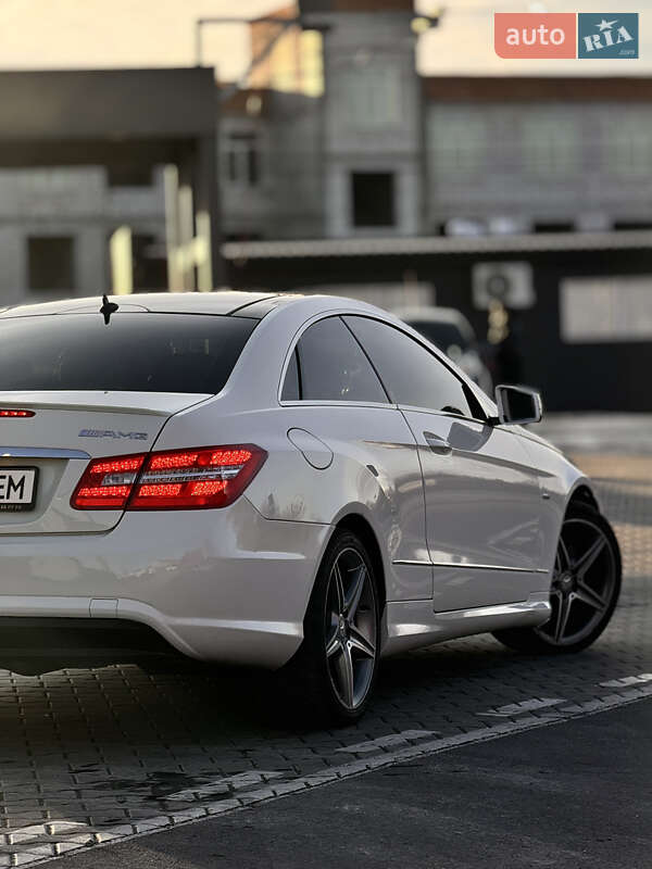 Купе Mercedes-Benz E-Class 2011 в Виннице фото 12 Купе Mercedes-Benz E-Class 2011 в Виннице