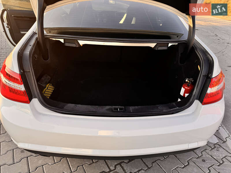 Купе Mercedes-Benz E-Class 2011 в Виннице фото 17 Купе Mercedes-Benz E-Class 2011 в Виннице