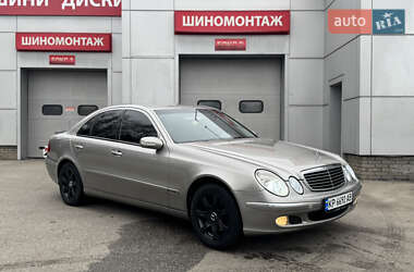 Седан Mercedes-Benz E-Class 2004 в Запорожье