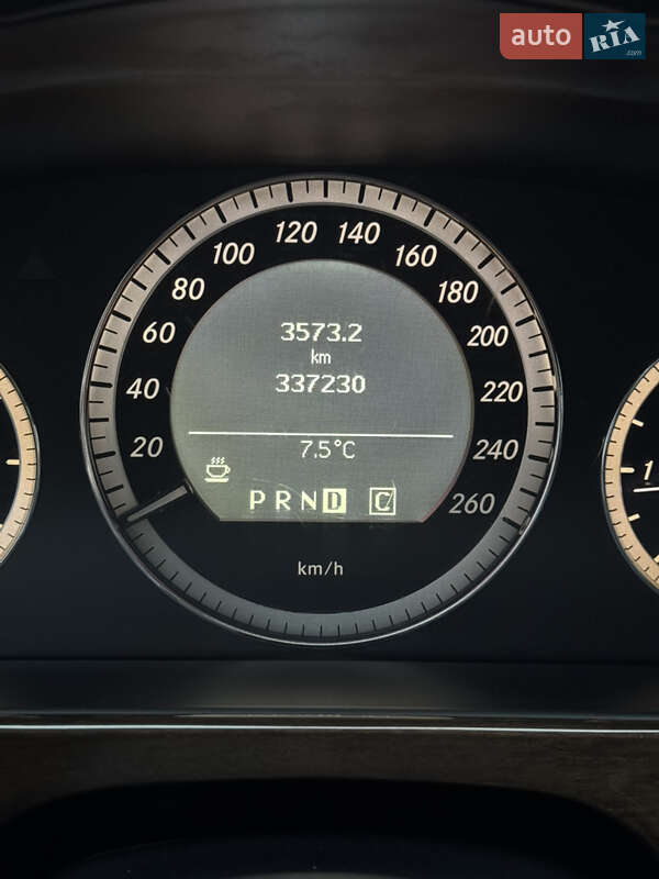 Седан Mercedes-Benz E-Class 2009 в Иршаве
