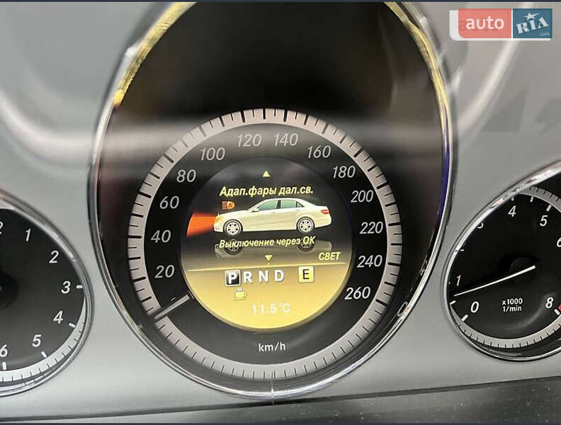 Седан Mercedes-Benz E-Class 2011 в Березному