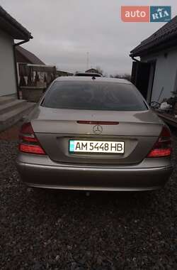 Седан Mercedes-Benz E-Class 2005 в Житомире