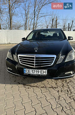 Седан Mercedes-Benz E-Class 2010 в Снятине