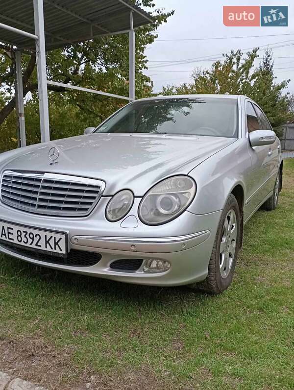 Седан Mercedes-Benz E-Class 2003 в Кривом Роге