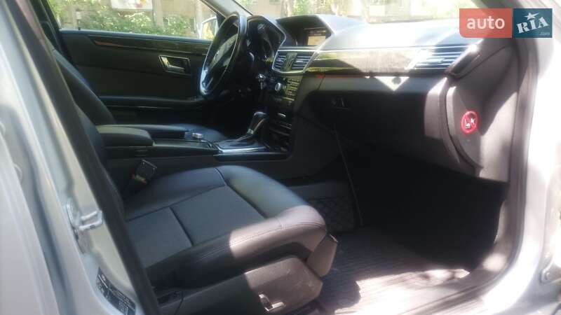 Седан Mercedes-Benz E-Class 2010 в Одесі