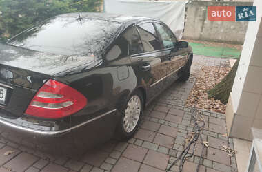 Седан Mercedes-Benz E-Class 2002 в 