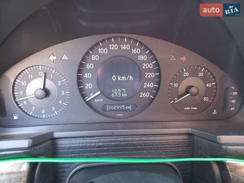 Седан Mercedes-Benz E-Class 2003 в Сокирянах