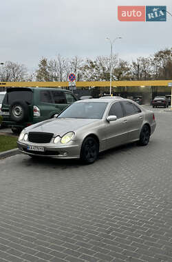 Седан Mercedes-Benz E-Class 2004 в 