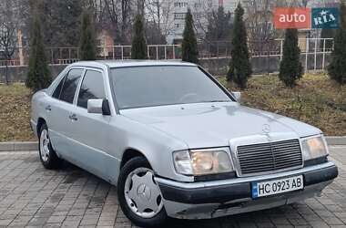 Седан Mercedes-Benz E-Class 1985 в Дрогобичі