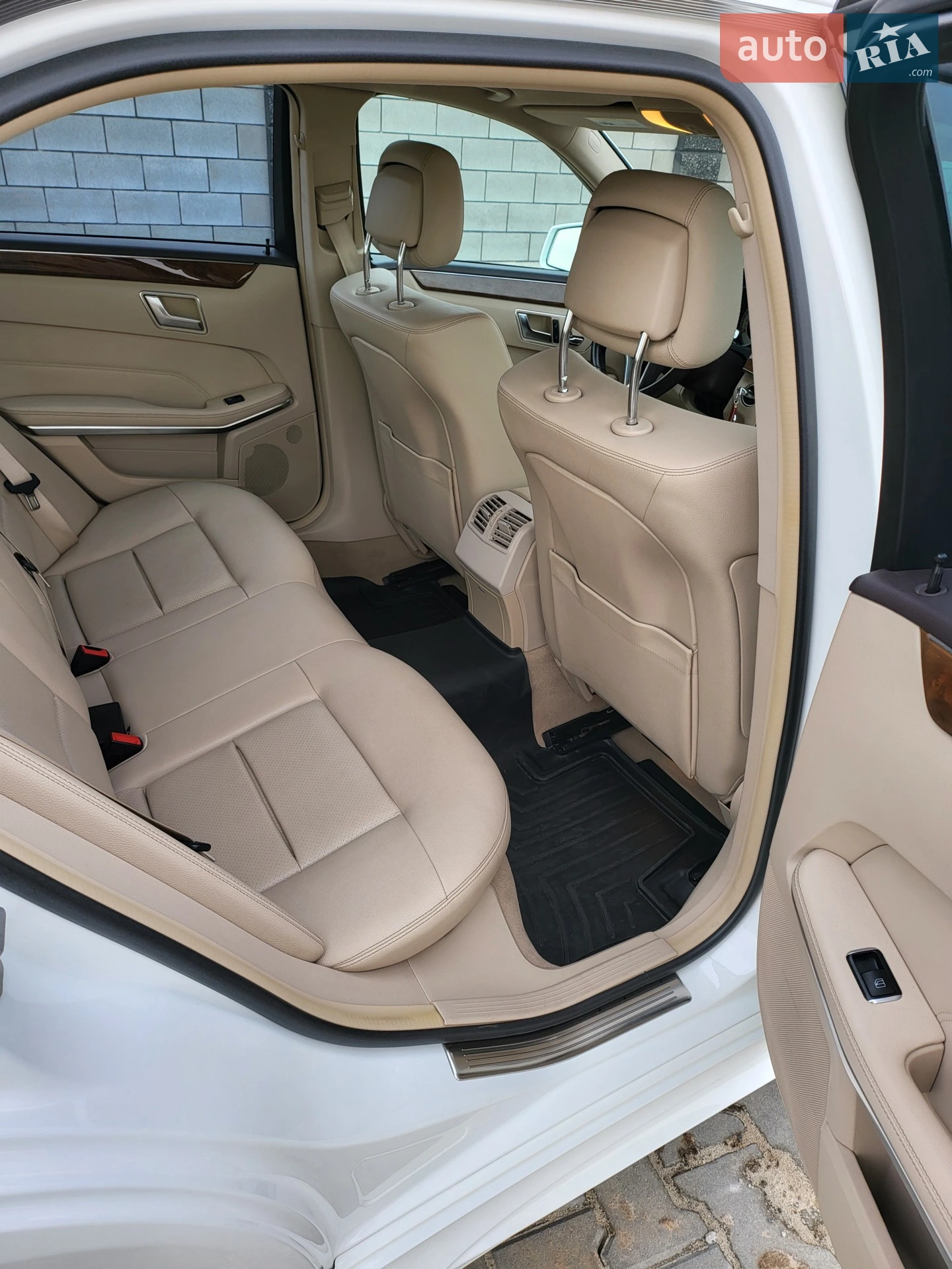2015 Mercedes-Benz E-klasse - мініатюра 16