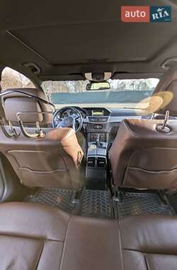 Седан Mercedes-Benz E-Class 2009 в 