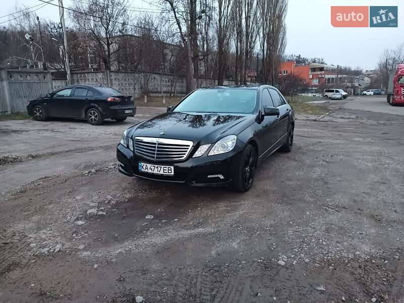 Седан Mercedes-Benz E-Class 2009 в Киеве