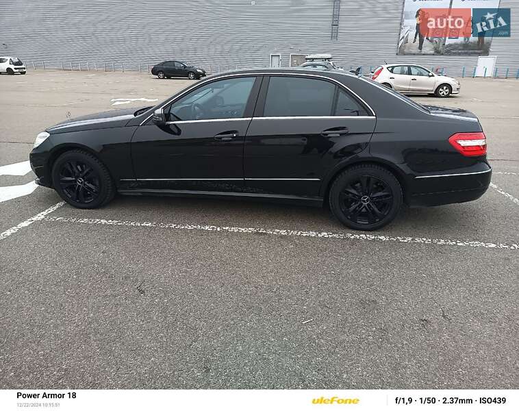 Седан Mercedes-Benz E-Class 2009 в Киеве