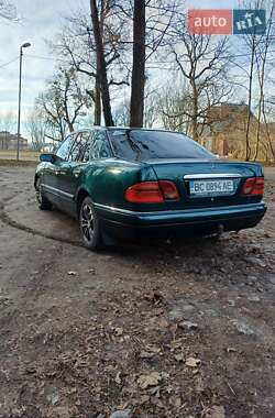 Седан Mercedes-Benz E-Class 1996 в 