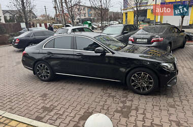 Седан Mercedes-Benz E-Class 2016 в Києві