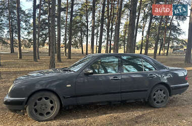 Седан Mercedes-Benz E-Class 1997 в Сумах