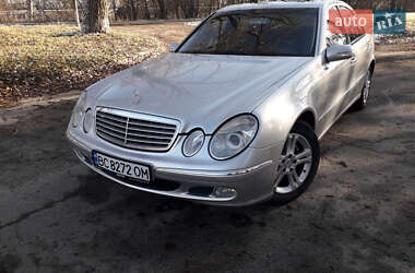 Седан Mercedes-Benz E-Class 2002 в Дніпрі