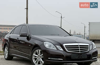 Седан Mercedes-Benz E-Class 2010 в Львові