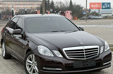 Седан Mercedes-Benz E-Class 2010 в Львові