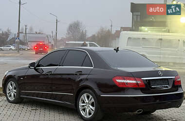 Седан Mercedes-Benz E-Class 2010 в Львові