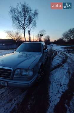 Седан Mercedes-Benz E-Class 1995 в Вінниці