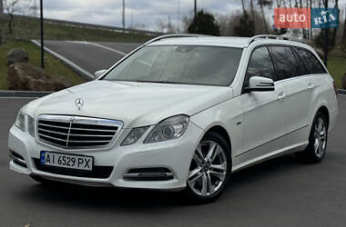 Универсал Mercedes-Benz E-Class 2011 в Киеве