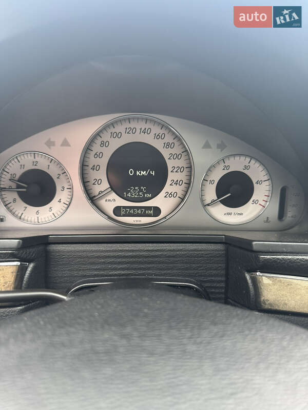 Седан Mercedes-Benz E-Class 2007 в Сарнах