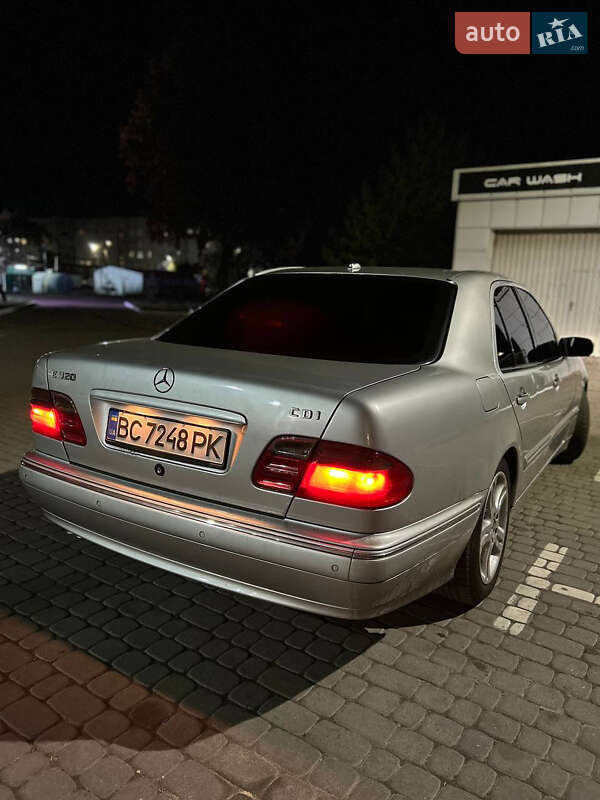 Седан Mercedes-Benz E-Class 2001 в Сокалі