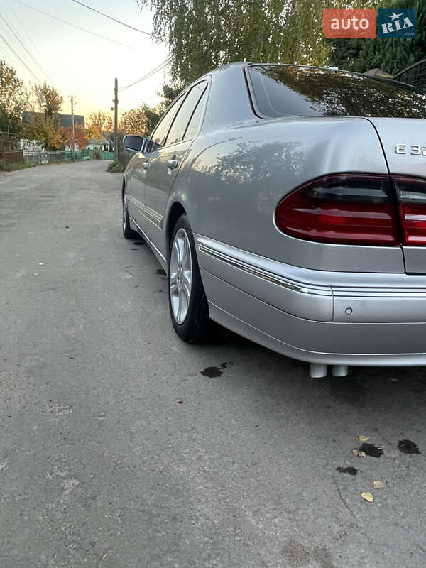 Седан Mercedes-Benz E-Class 2001 в Сокалі