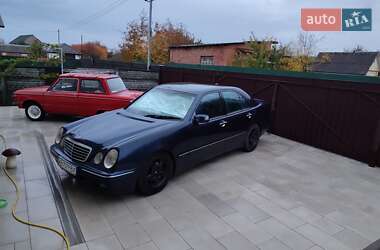 Седан Mercedes-Benz E-Class 2000 в Вінниці