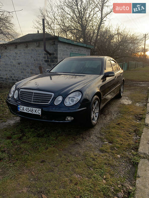 Седан Mercedes-Benz E-Class 2004 в Золотоноше