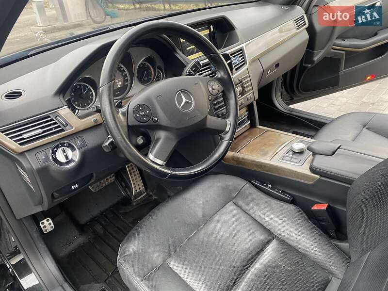 Универсал Mercedes-Benz E-Class 2010 в Городенке