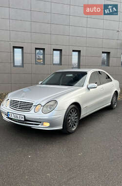 Седан Mercedes-Benz E-Class 2002 в Кривому Розі