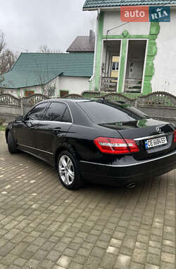 Седан Mercedes-Benz E-Class 2010 в Черновцах