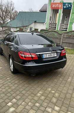 Седан Mercedes-Benz E-Class 2010 в Черновцах