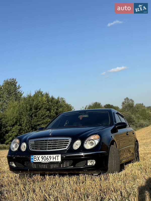 Седан Mercedes-Benz E-Class 2002 в Хмельницком