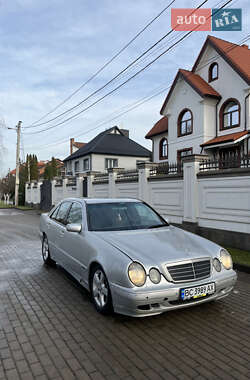 Седан Mercedes-Benz E-Class 2001 в Рівному