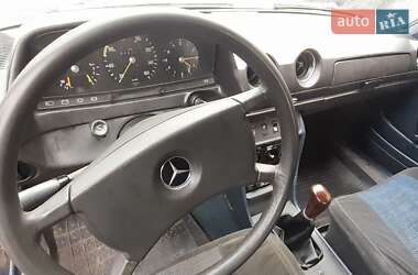 Седан Mercedes-Benz E-Class 1979 в Конотопі